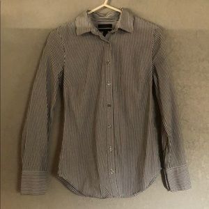 Women’s J. Crew “Perfect” XXS button-up shirt